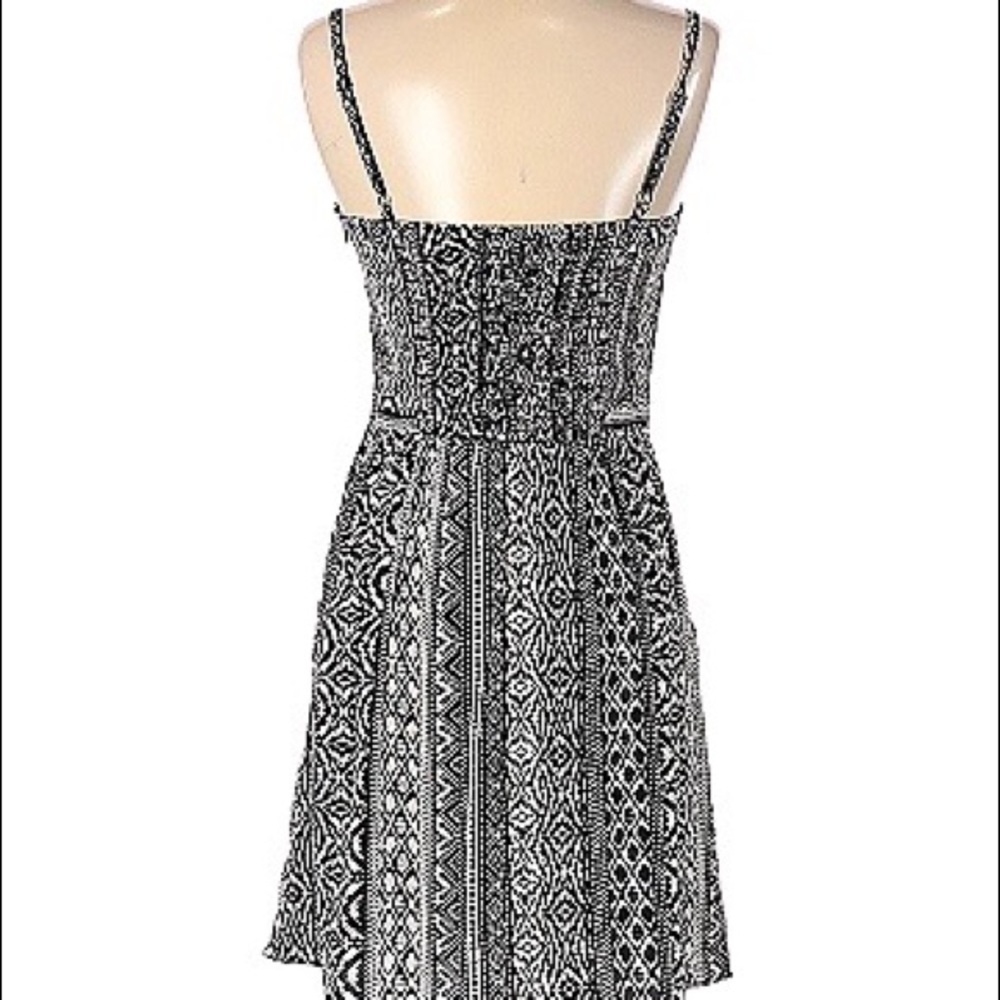 A.E. Patterned dress - Picture 2 of 4